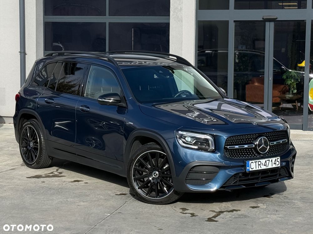 Mercedes-Benz GLB 250 4Matic 8G-DCT AMG Line - 3
