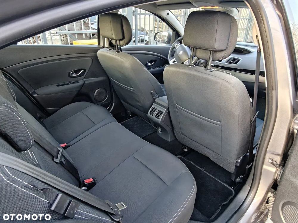 Renault Fluence 1.5 dCi Privilege - 19