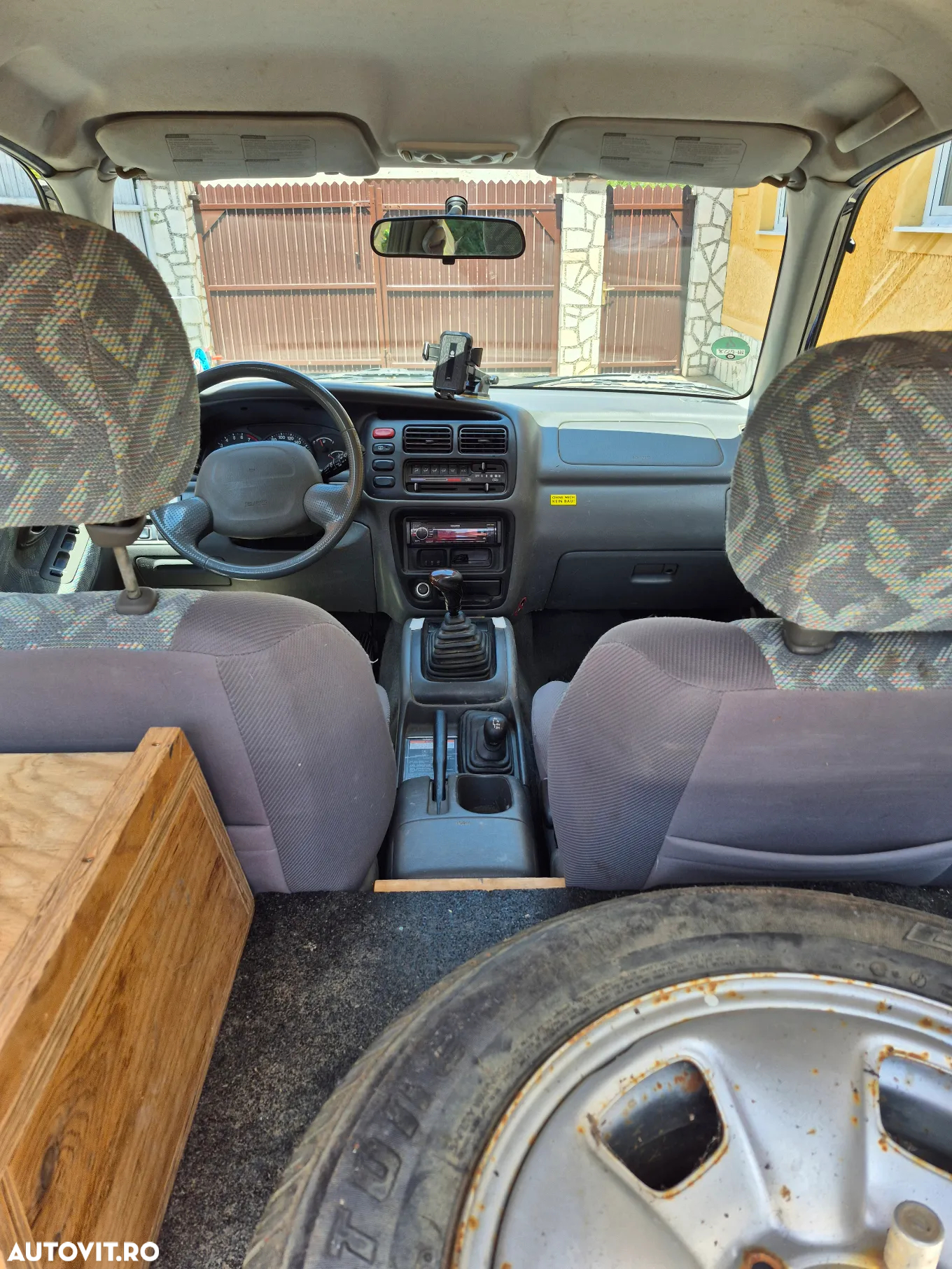 Suzuki Grand Vitara 2.0 - 17