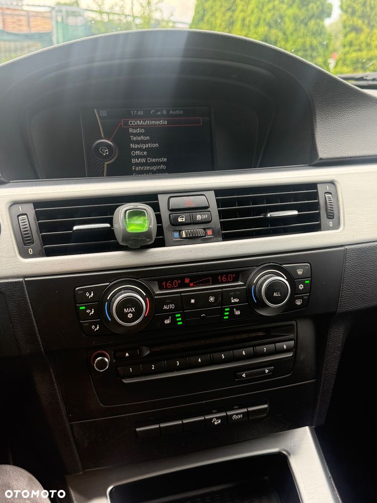 BMW Seria 3 320d xDrive Sport Line - 16