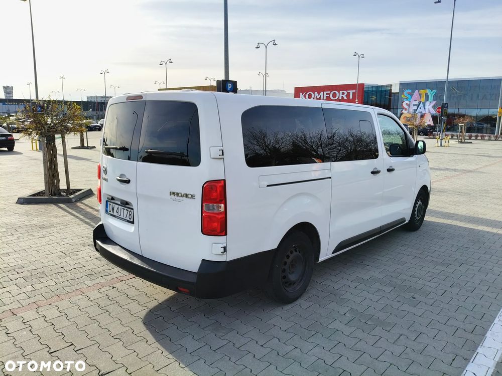 Toyota ProAce Kombi 1.5 D-4D Long 2,7t - 5