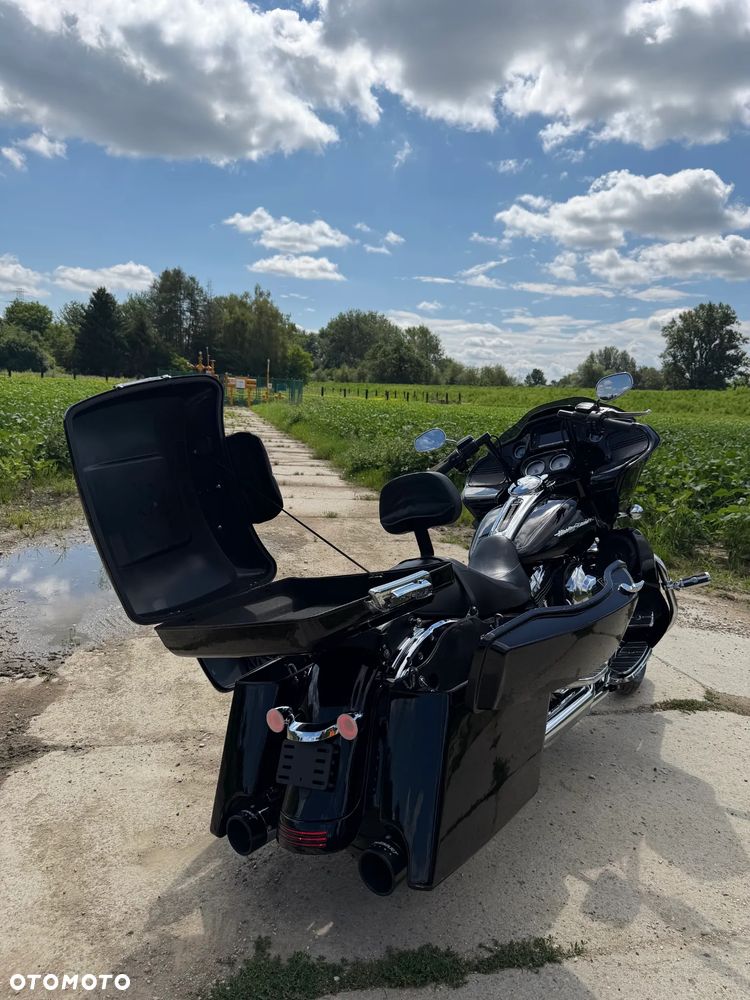 Harley-Davidson Touring Road Glide - 8
