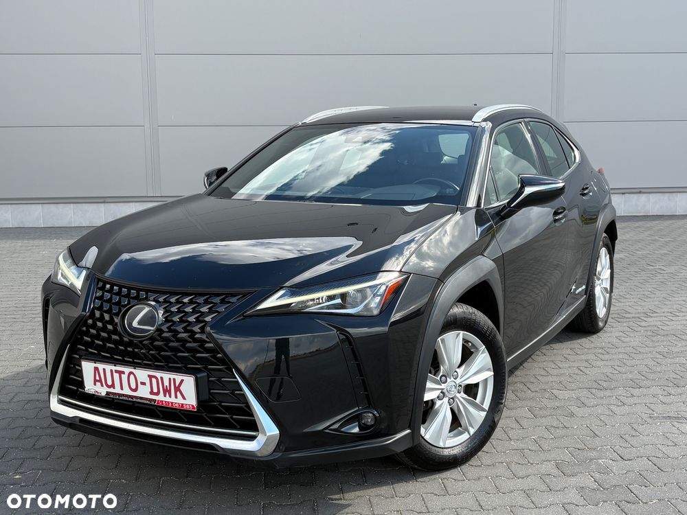 Lexus UX - 4