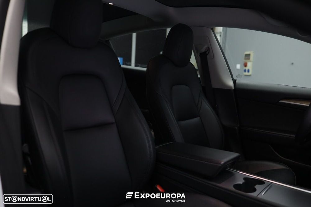 Tesla Model 3 Long Range RWD - 21