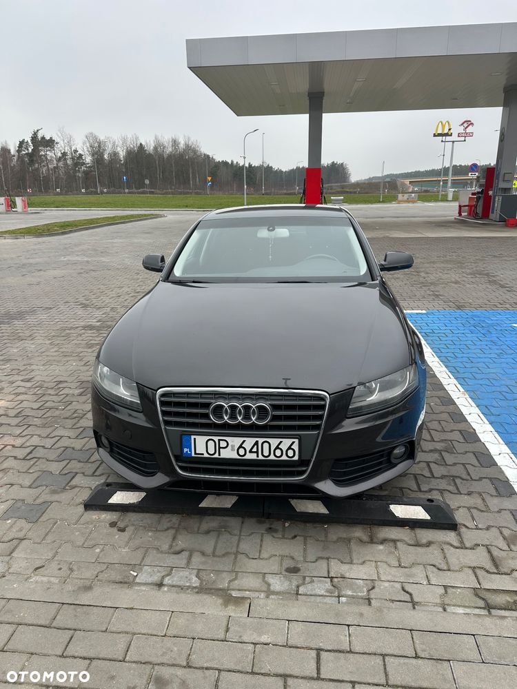 Audi A4 Limousine - 2