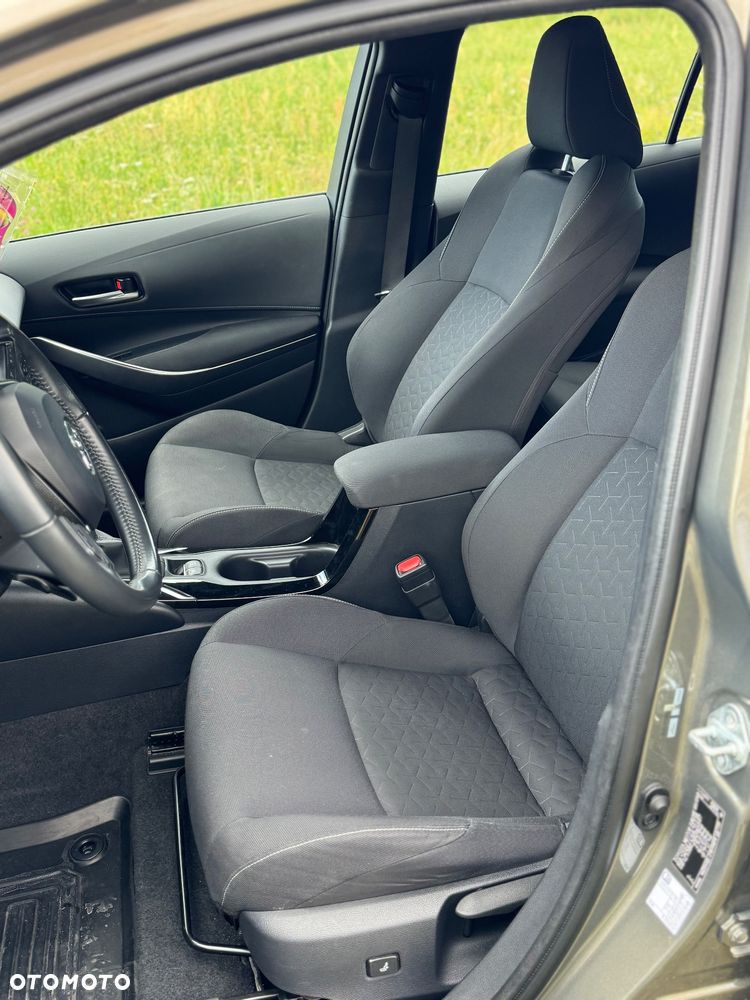 Toyota Corolla 2.0 Hybrid Comfort - 11