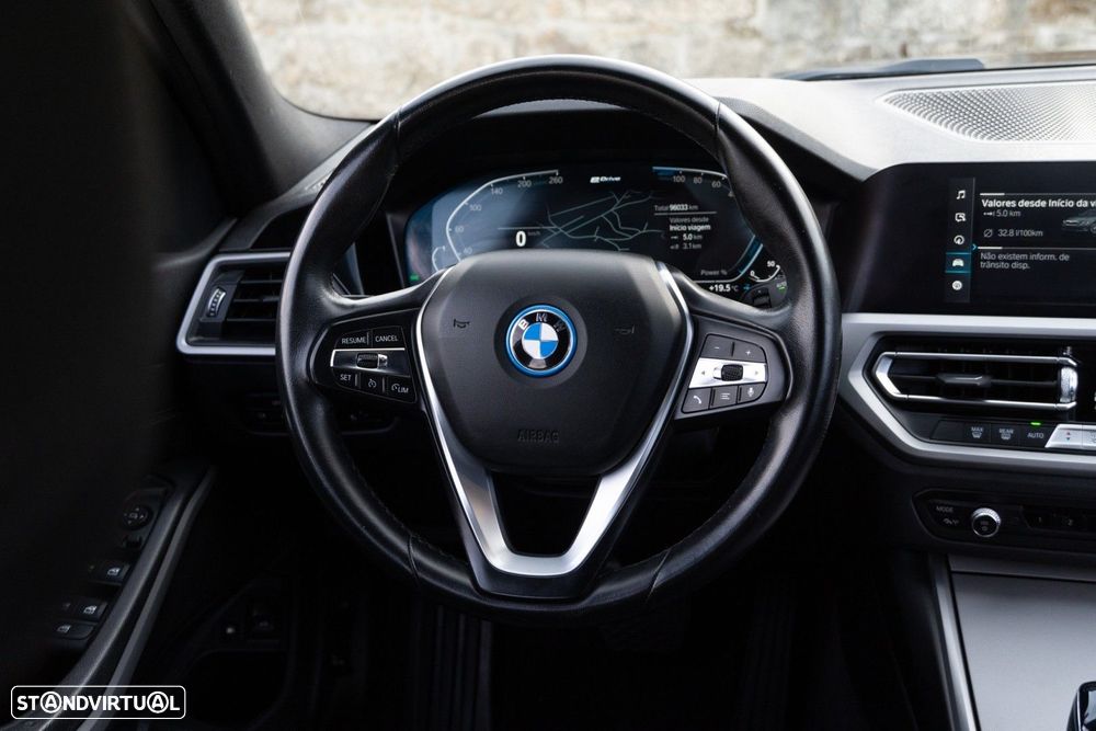 BMW 320 e Line Sport Auto - 28