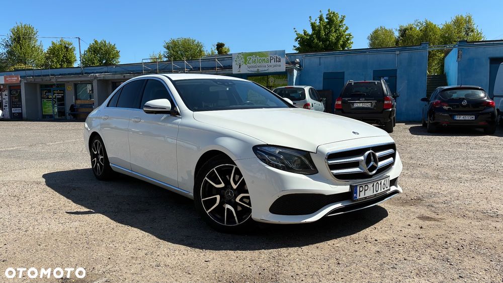 Mercedes-Benz Klasa E 200 d 9G-TRONIC - 1