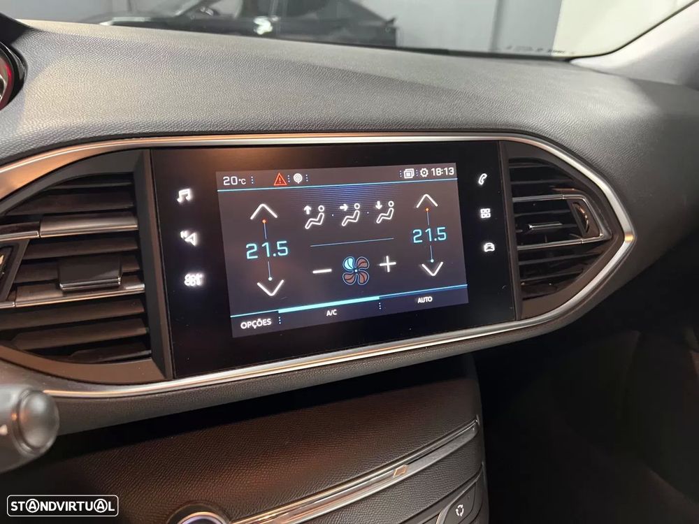 Peugeot 308 1.2 PureTech Style - 20