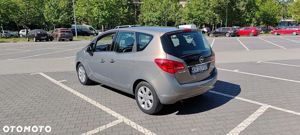 Opel Meriva 1.4 T Cosmo S&S - 14