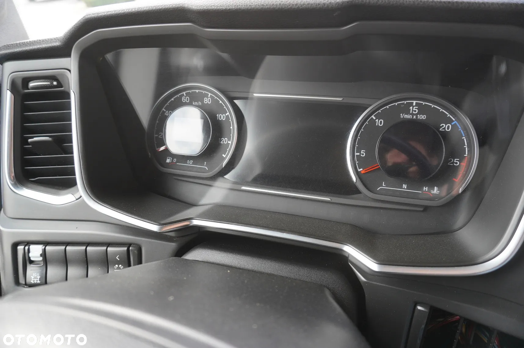 Scania R650 V8 / 650 KM / Rama 8,8 m / 4. oś skrętna - 22