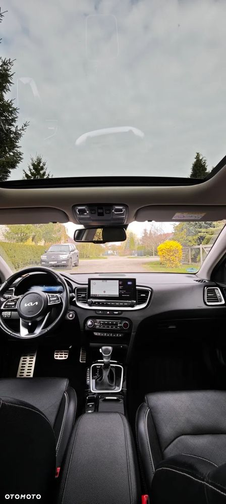 Kia Ceed 1.6 GDI DCT OPF Platinum Edition - 30