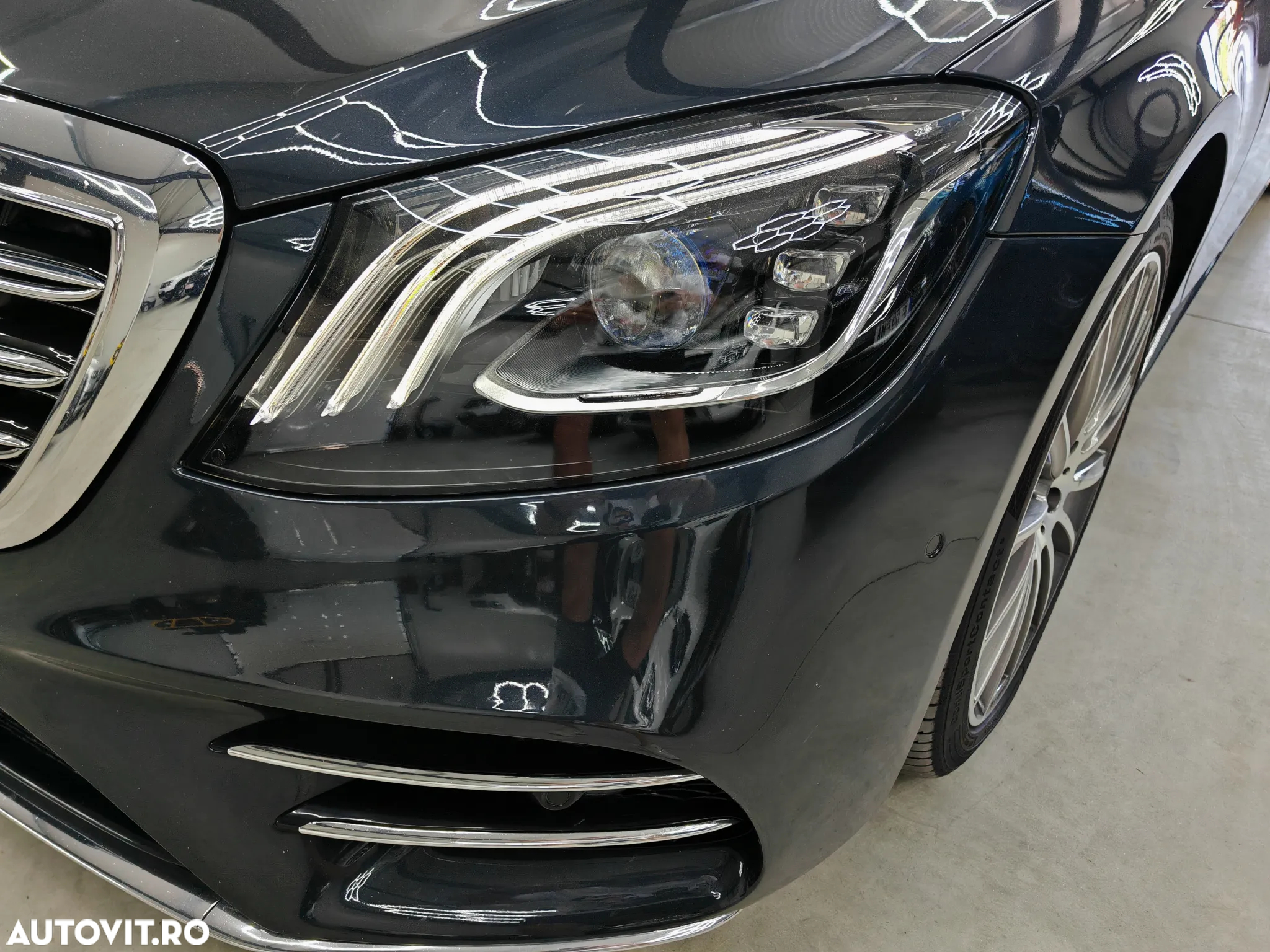 Mercedes-Benz S 560 L 4Matic 9G-TRONIC - 32
