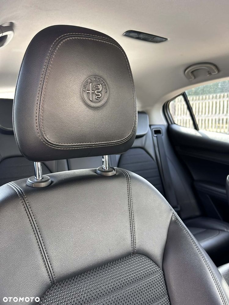 Alfa Romeo Stelvio 2.2 JTDM - 26