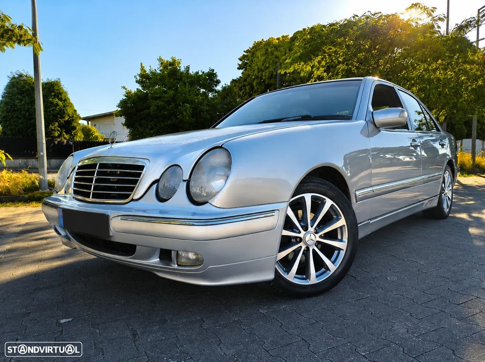 Mercedes-Benz E 220 - 3