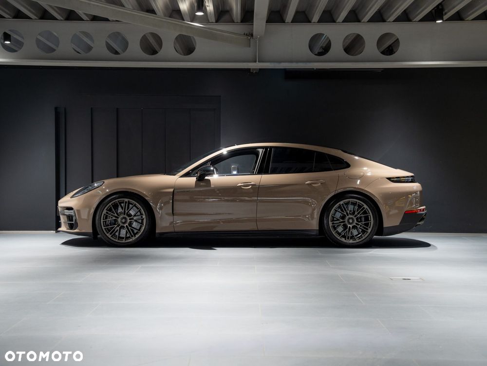 Porsche Panamera 2024 photo 2