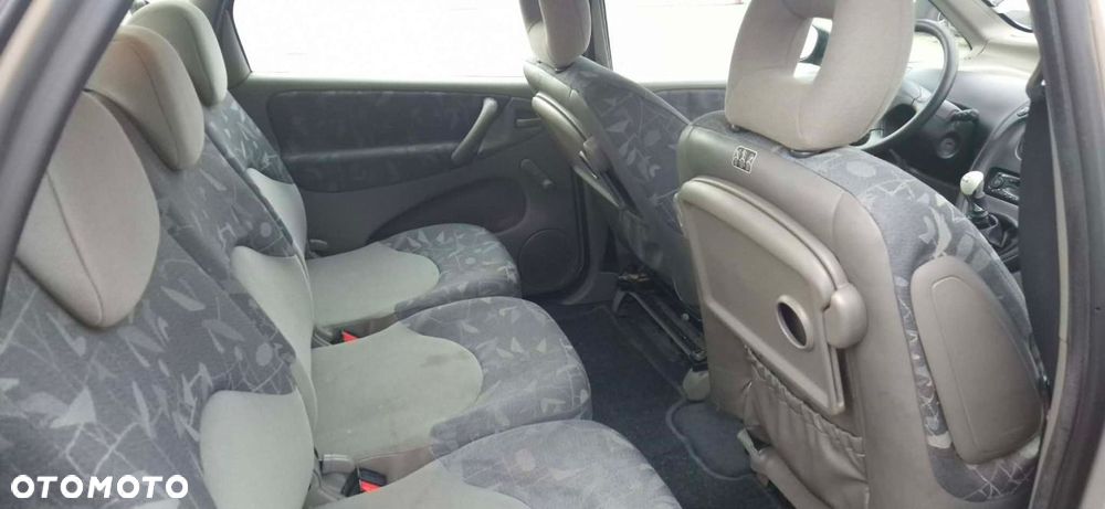Citroën Xsara Picasso - 9