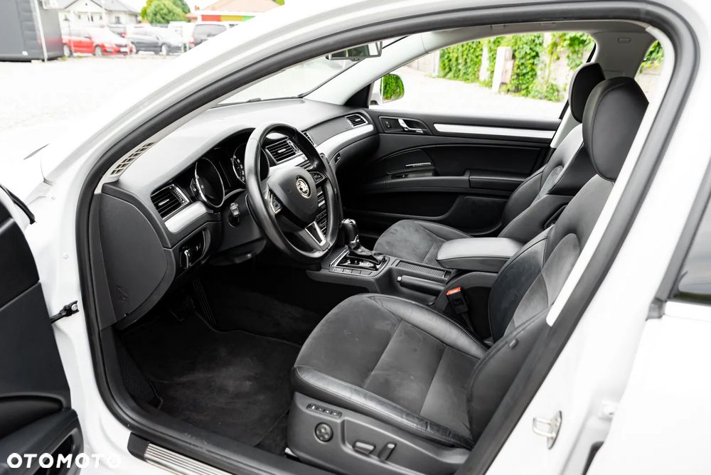 Skoda Superb 2.0 TSI DSG Elegance - 18