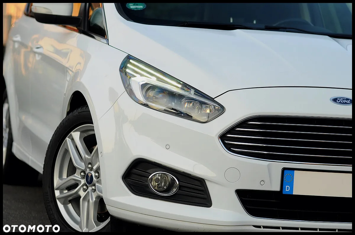 Ford S-Max 2.0 TDCi Titanium - 15