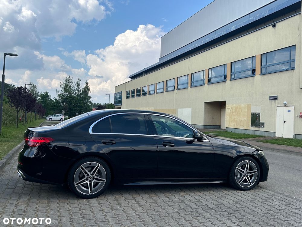 Mercedes-Benz Klasa C 180 9G-TRONIC AMG Line - 13