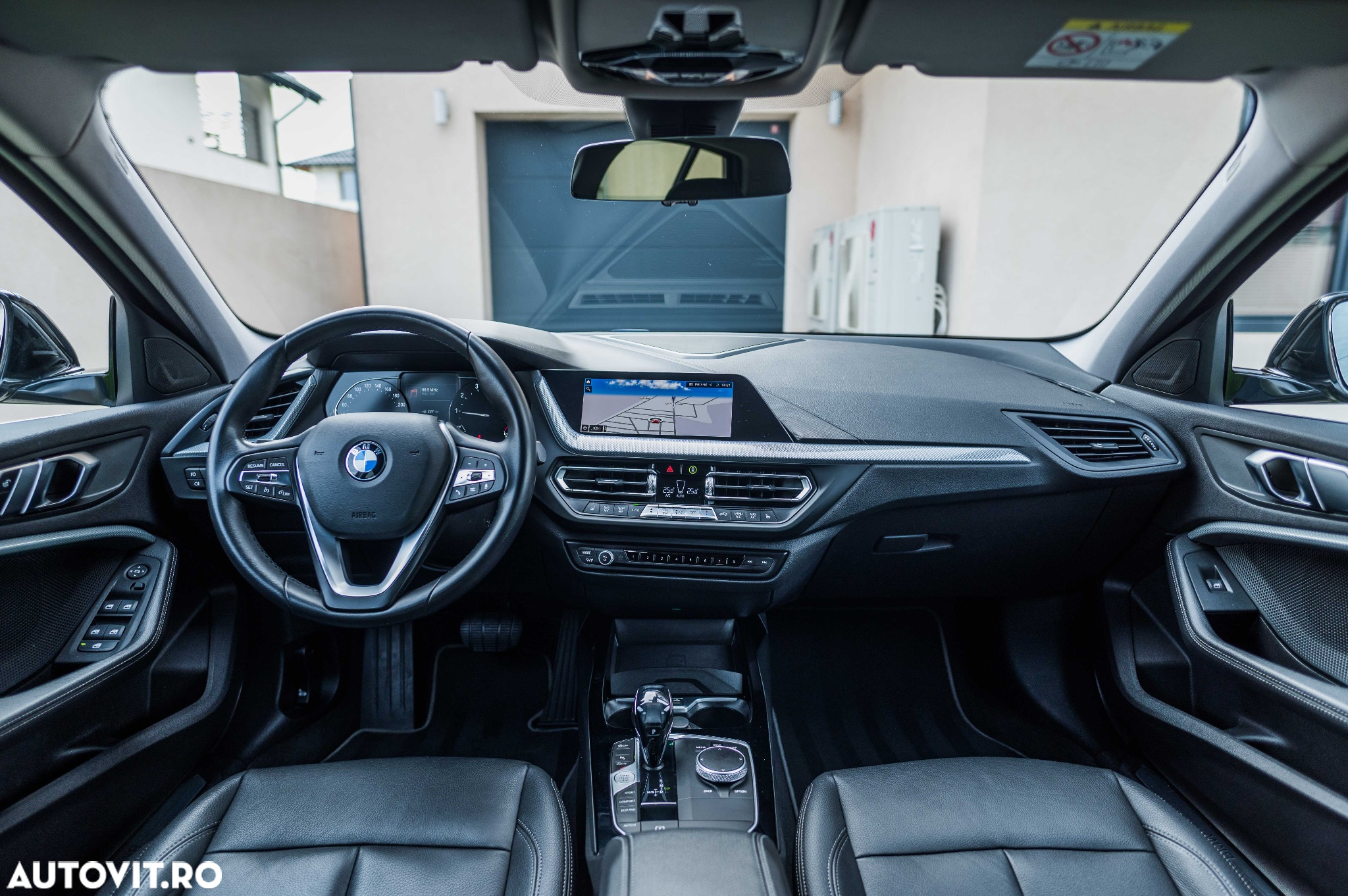 BMW Seria 1 118i Aut. Luxury Line - 31