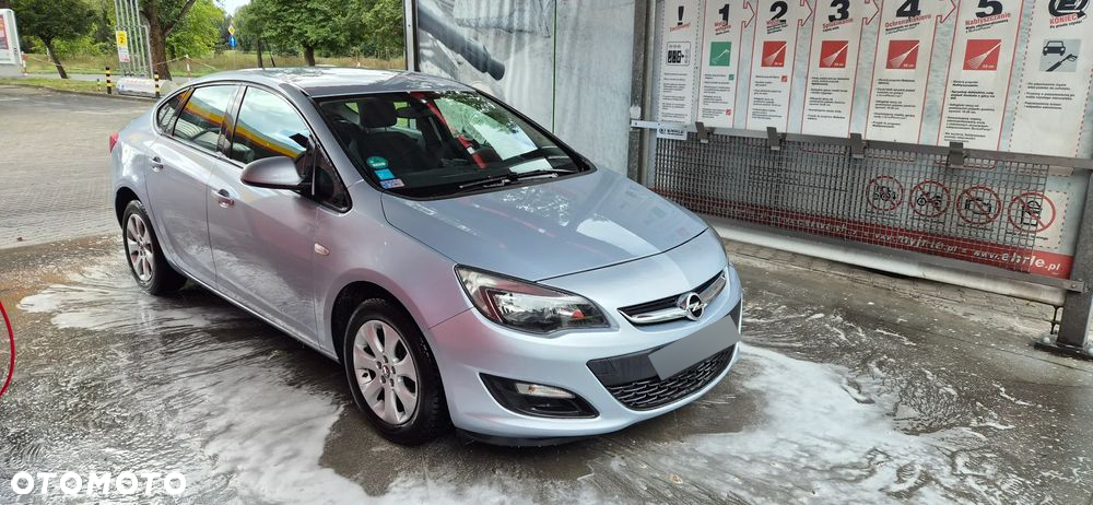 Opel Astra IV 1.6 Active EU6 - 2