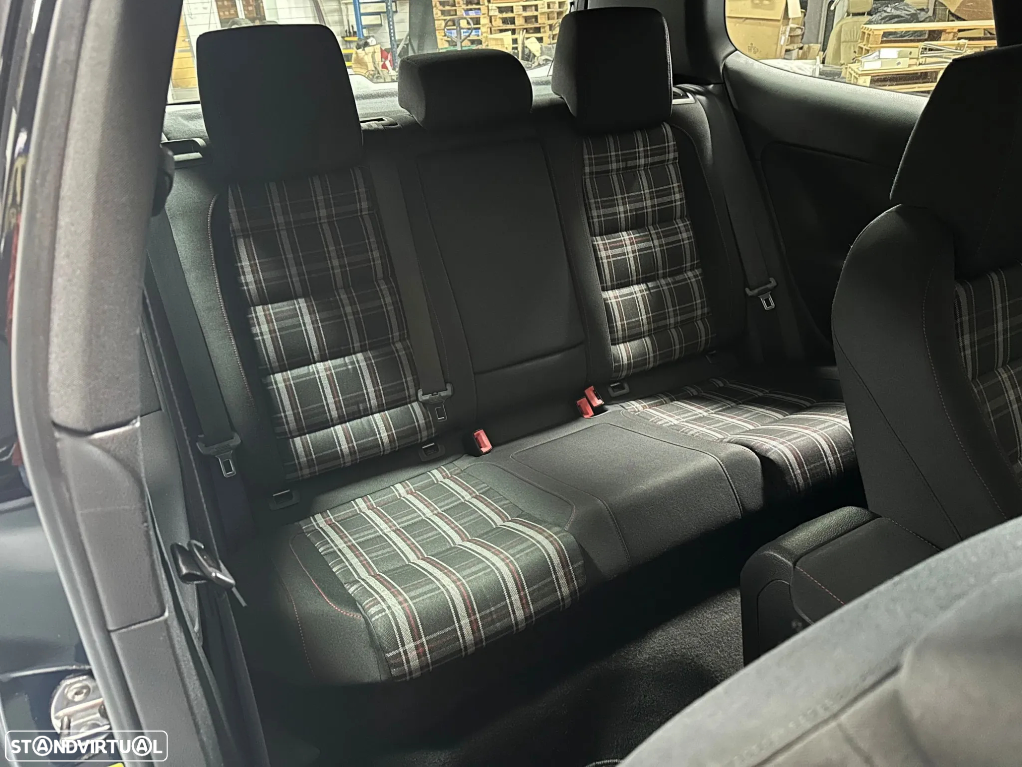 VW Golf 2.0 TSi GTI - 36
