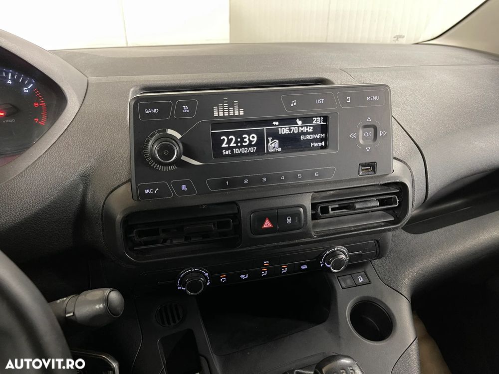 Peugeot Partner - 11