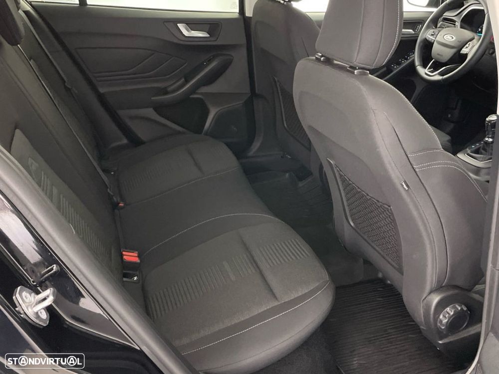 Ford Focus 1.0 EcoBoost Active - 24