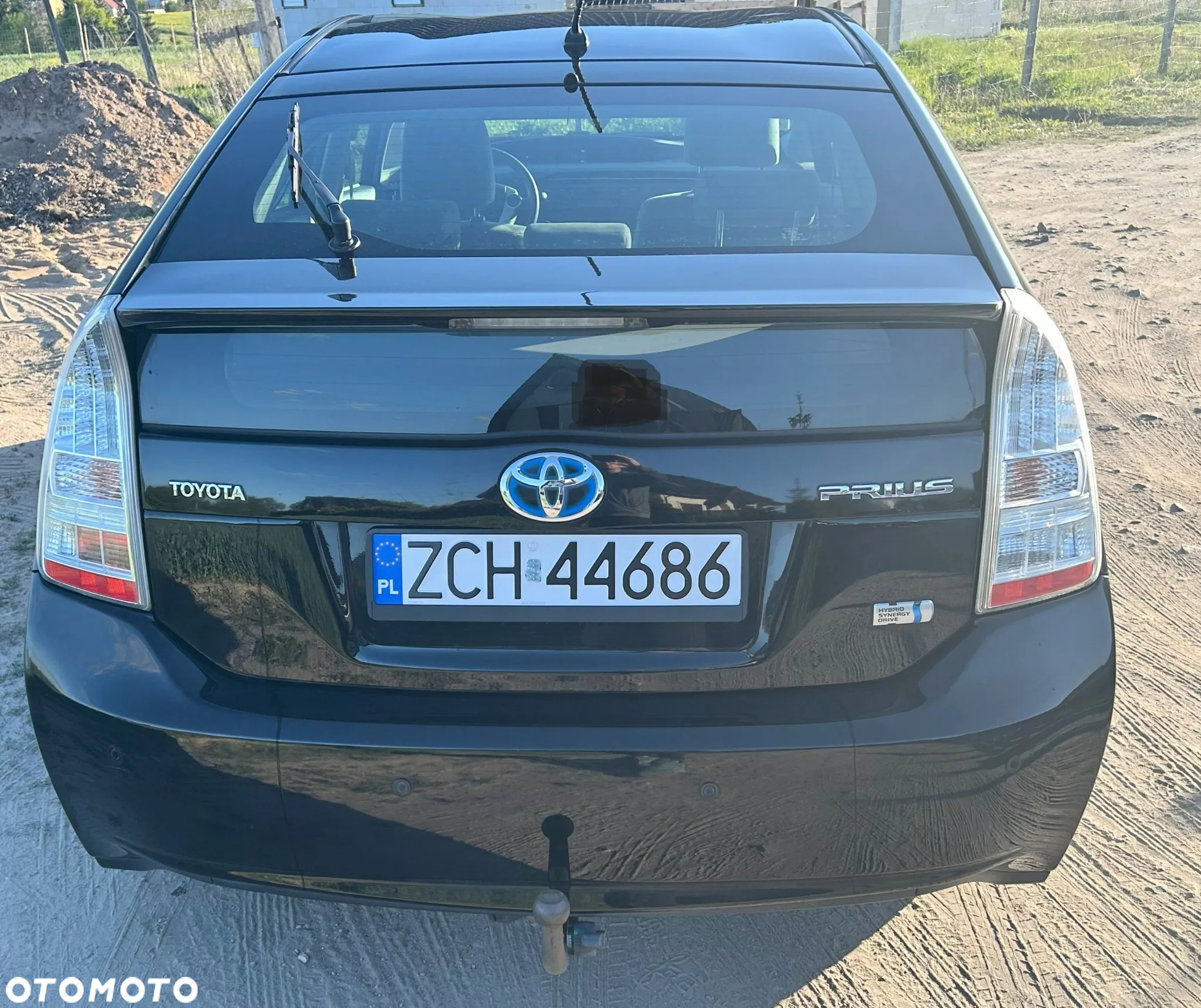 Toyota Prius (Hybrid) - 2