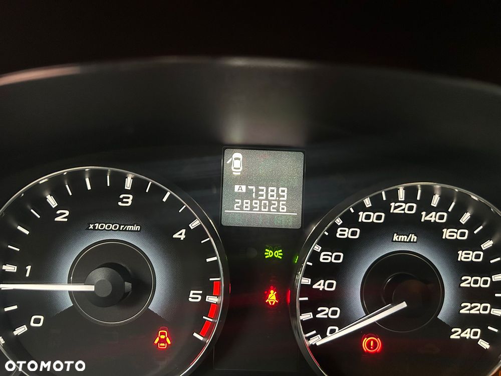 Subaru Legacy 2.0 D Sport - 8