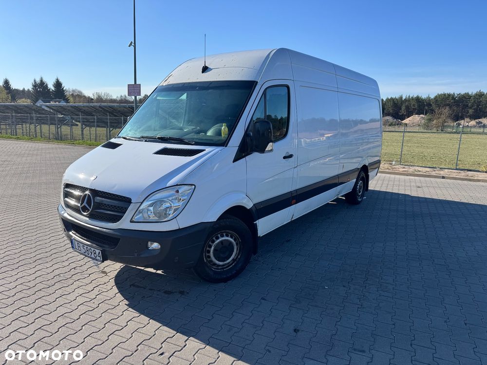Mercedes-Benz Sprinter - 1