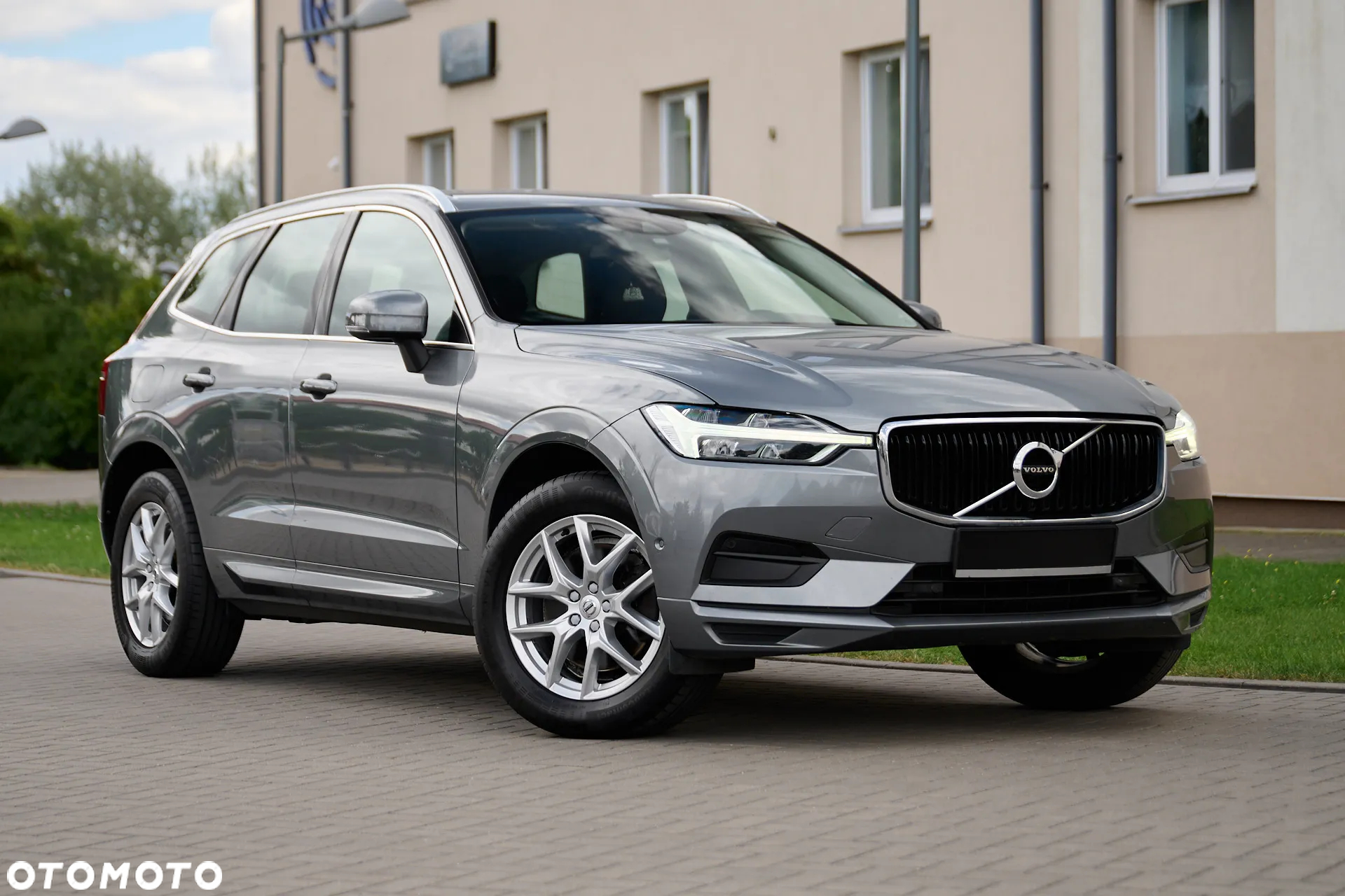 Volvo XC 60 D3 Momentum Pro - 9
