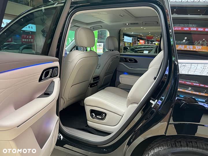 Geely M9 - 15