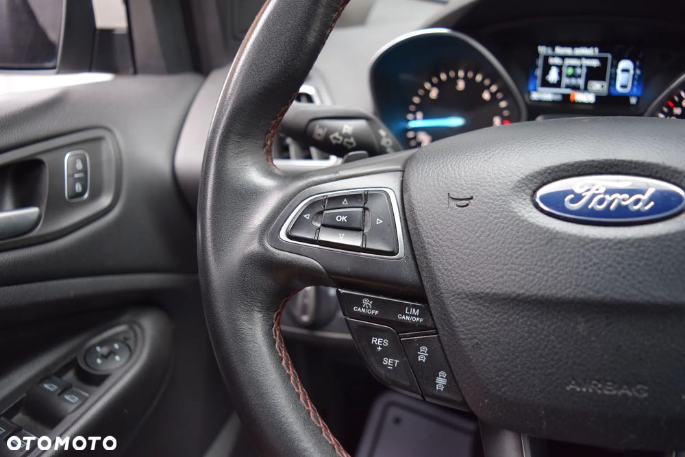 Ford Kuga 2.0 TDCi 4x4 ST-Line - 24