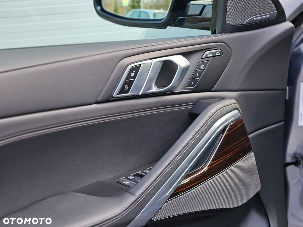 BMW X6 - 21