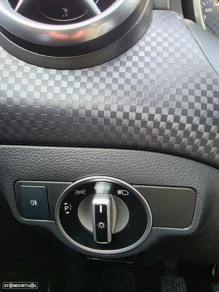 Mercedes-Benz A 180 d Fleet Pack Urban - 40