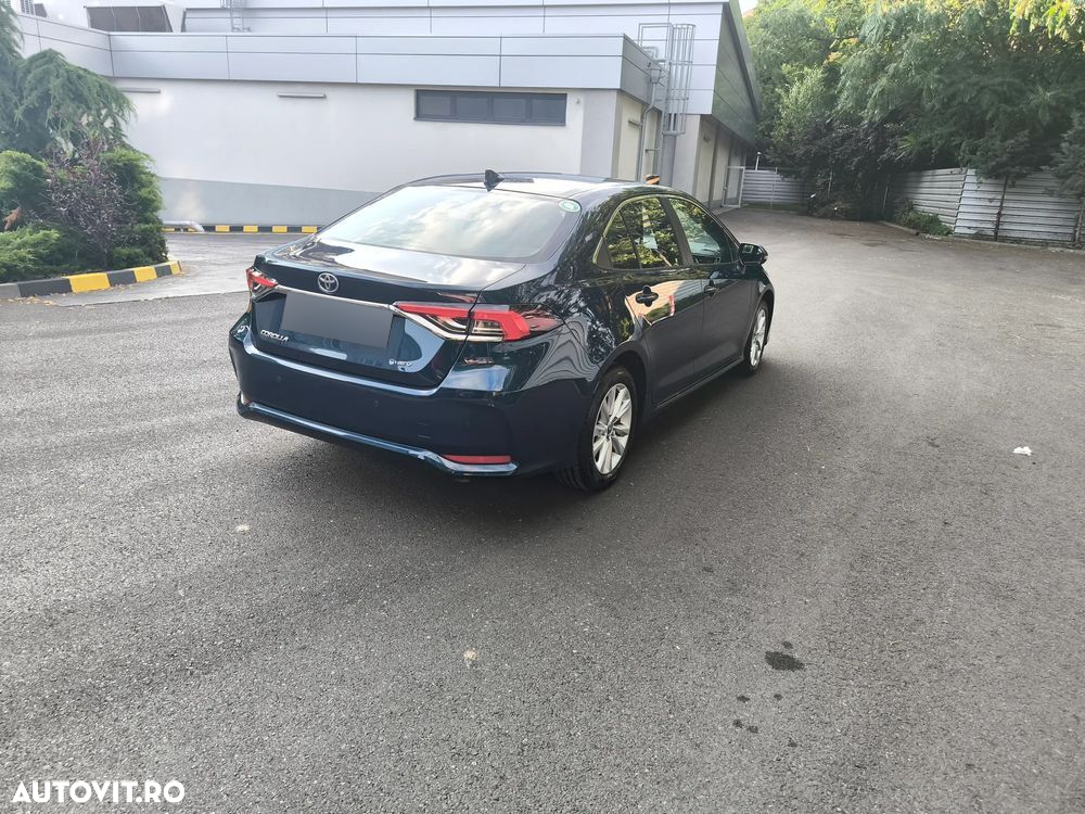 Toyota Corolla 1.8 HSD Business - 8