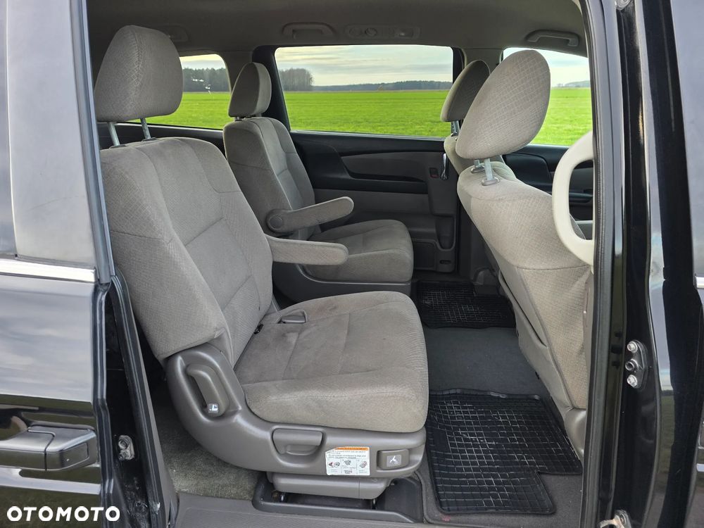 Honda Odyssey 3.5 LX - 10