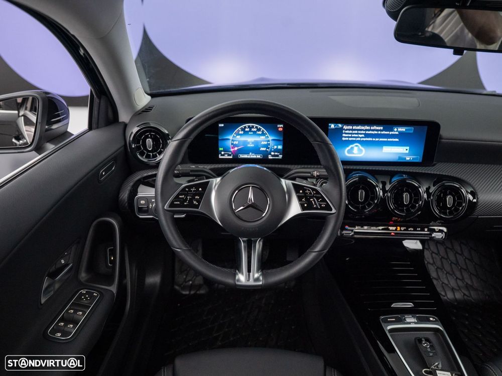 Mercedes-Benz A 250 Limousine e - 16