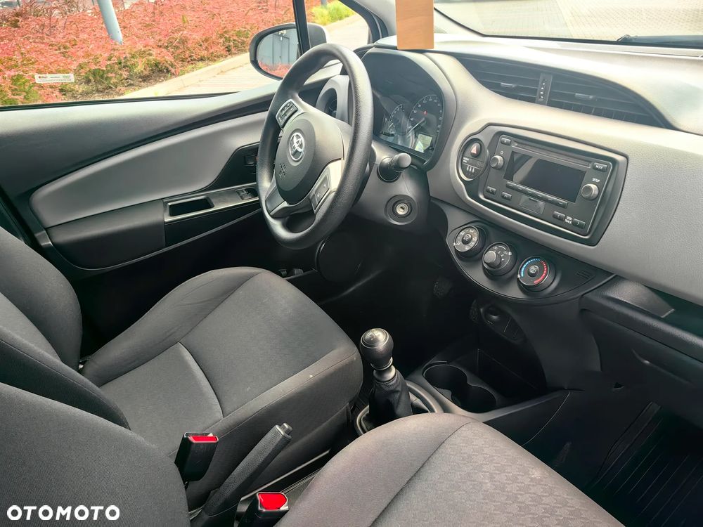 Toyota Yaris 1.5 Active - 17