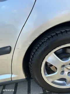 Toyota Avensis - 11
