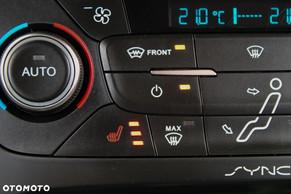 Ford Focus 1.5 EcoBoost Titanium Business - 28