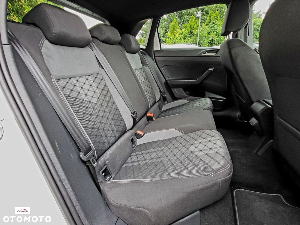 Volkswagen Polo - 8