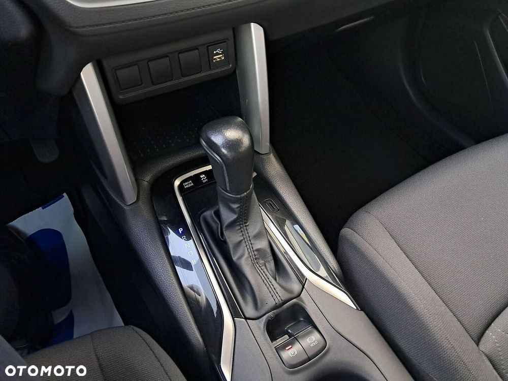 Toyota Corolla Cross - 24