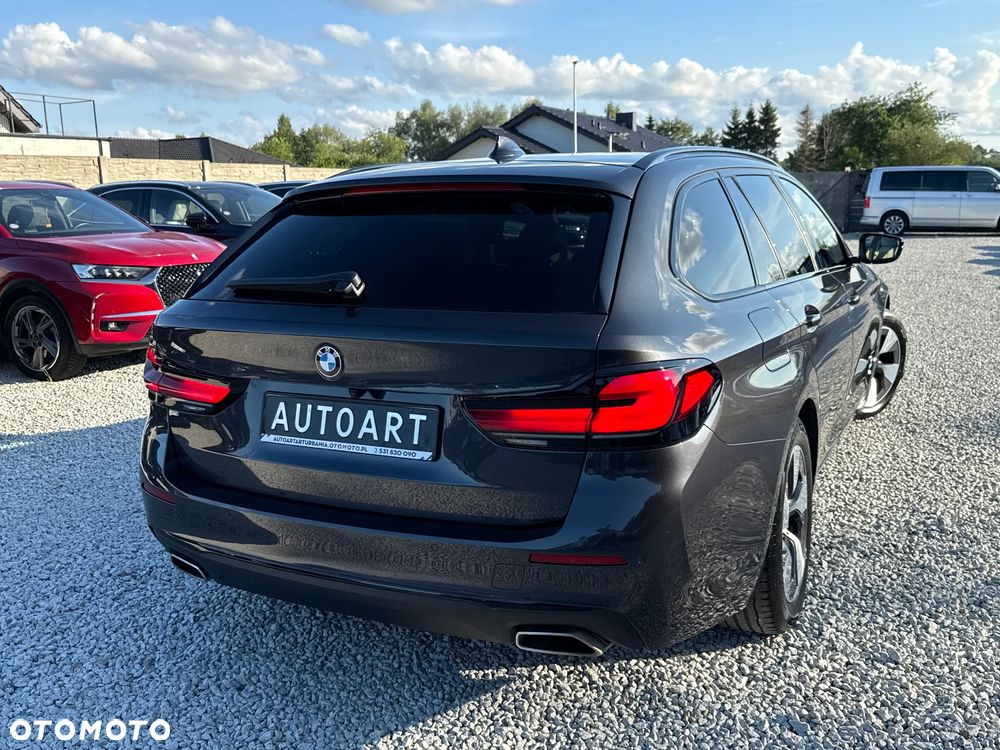 BMW Seria 5 520d Luxury Line - 15