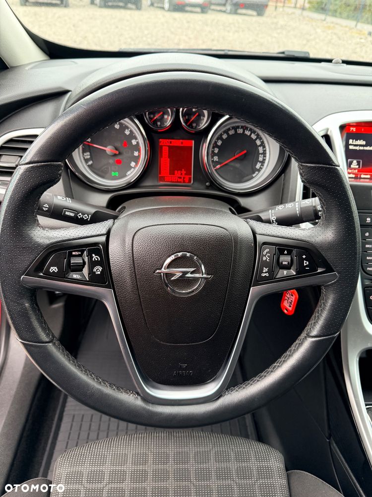 Opel Astra 1.4 Turbo Innovation - 13