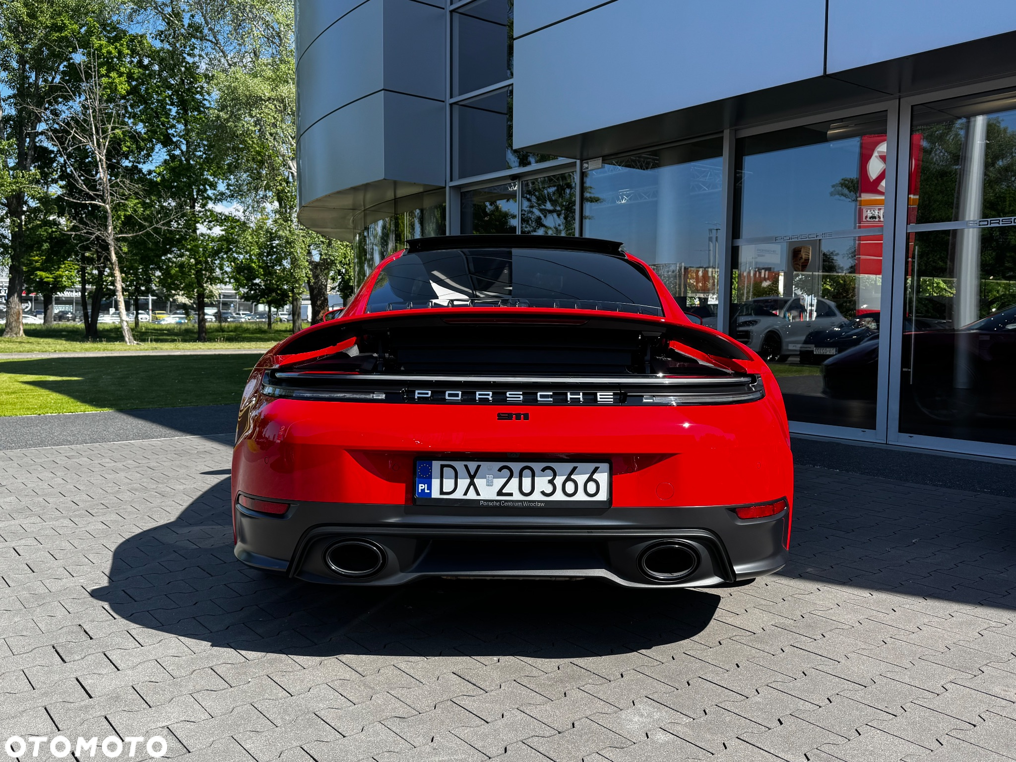Porsche 911 Carrera - 15