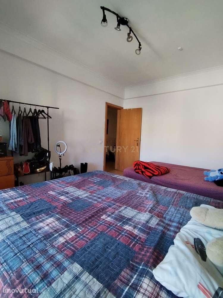 Apartamento T1 com Excelente Área na Baixa da Banheira - Grande imagem: 3/11