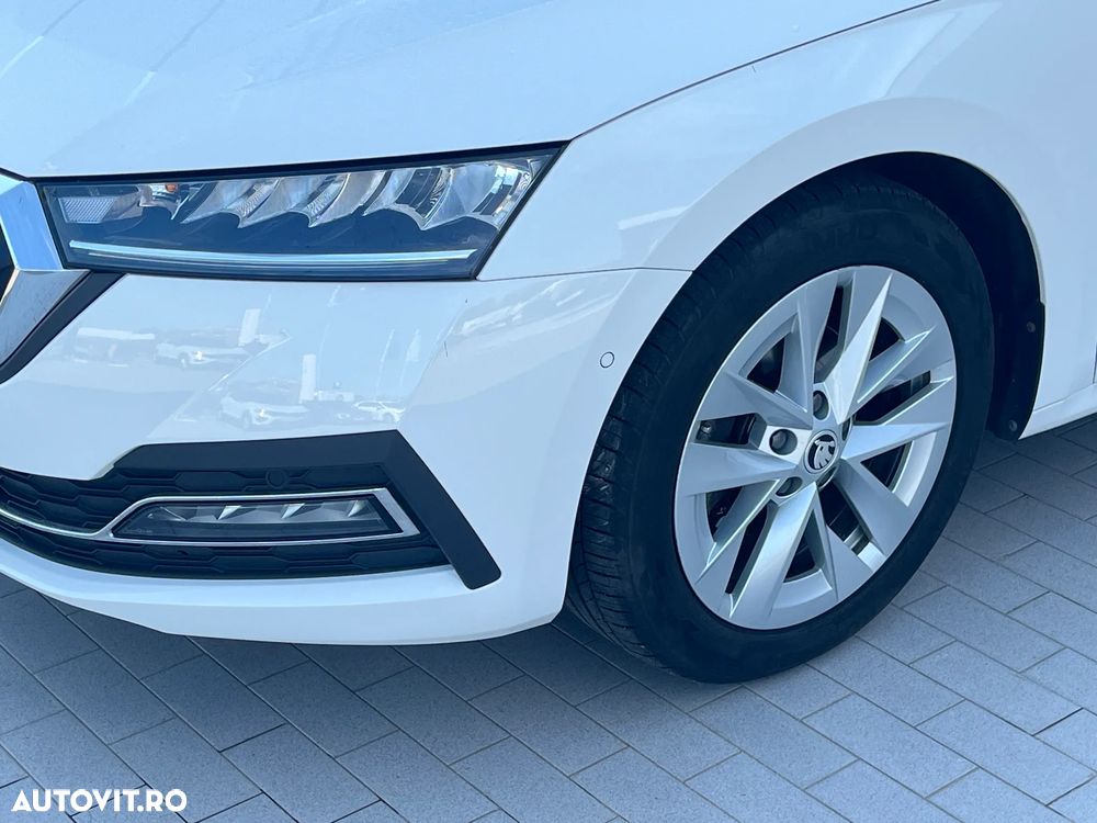 Skoda Octavia 2.0 TDI DSG Style - 4